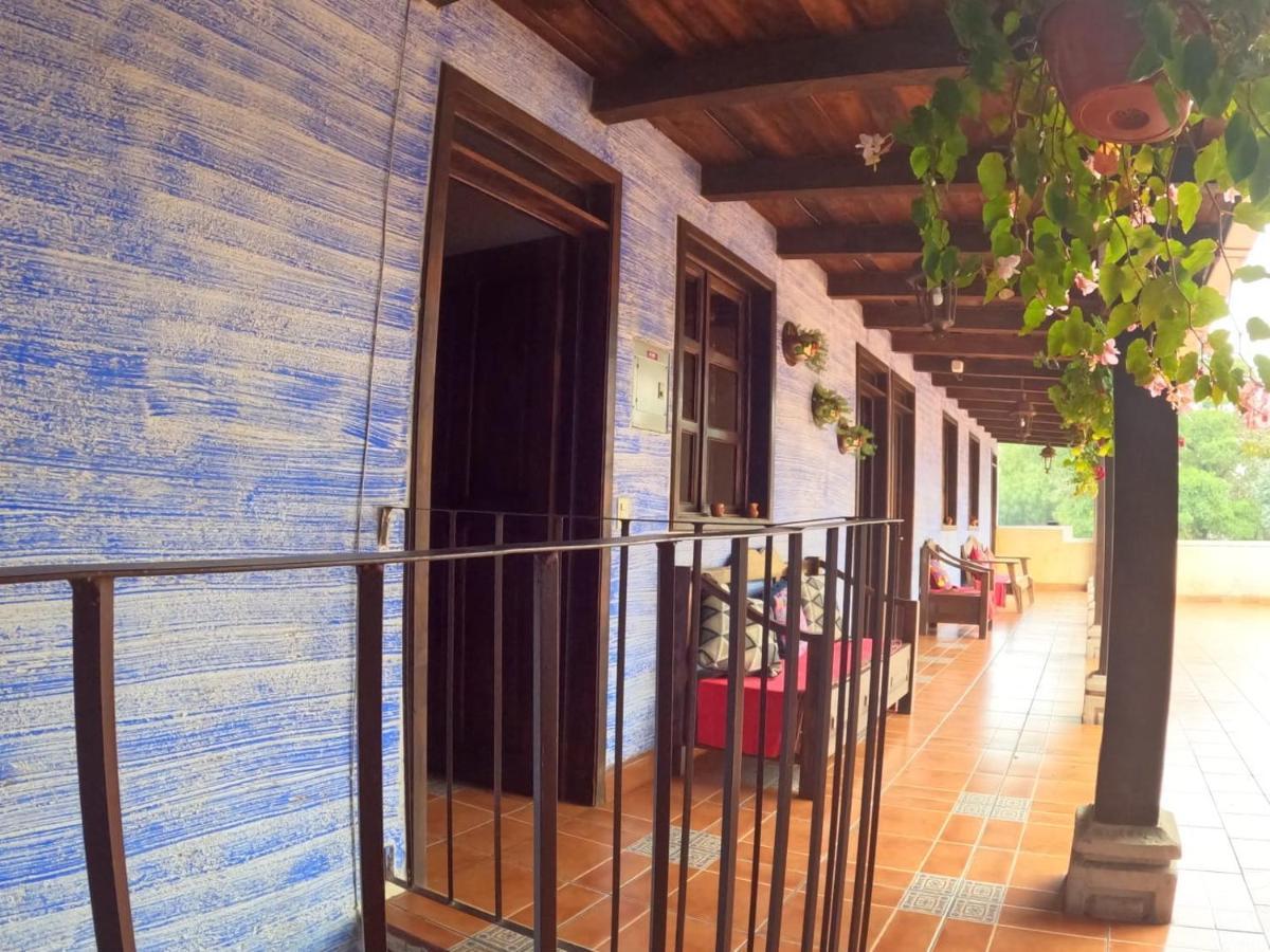 Hotel El Mirador Anexo 1 Santa Lucía Milpas Altas Екстериор снимка