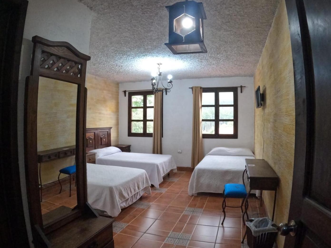 Hotel El Mirador Anexo 1 Santa Lucía Milpas Altas Стая снимка